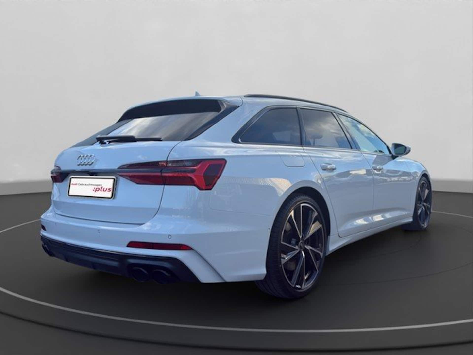 Audi S6 Avant