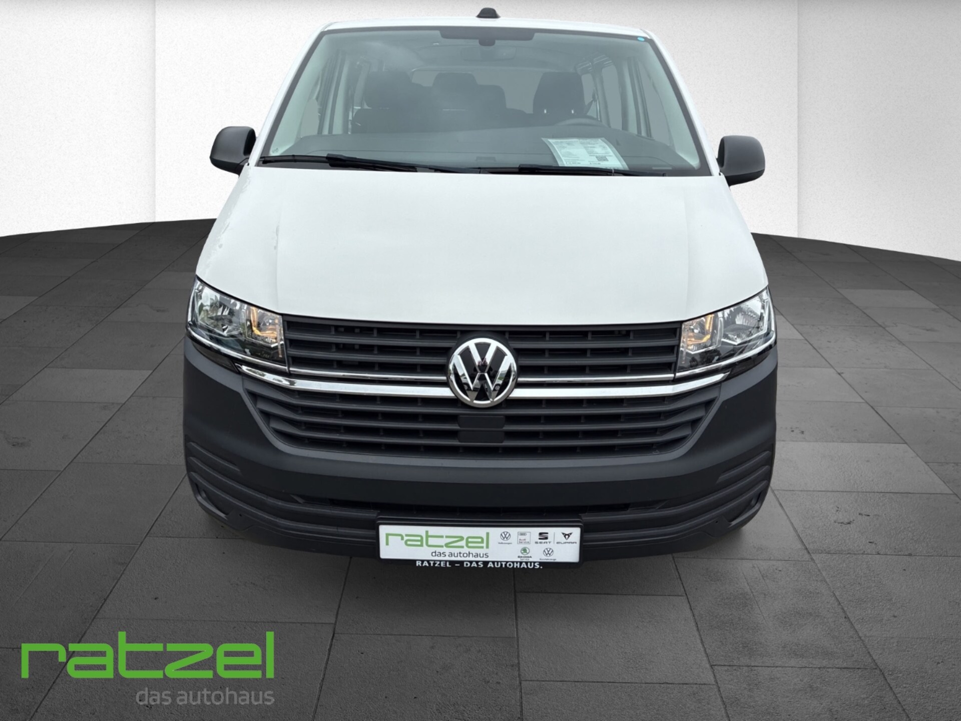 Volkswagen T6.1 Transporter Kombi kurzer Radstand