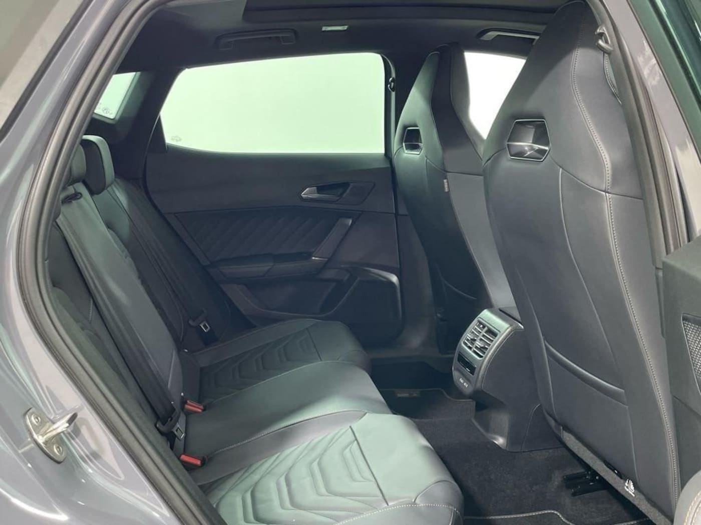 CUPRA Formentor 1.5 TSI e-Hybrid VZ DSG 200 kW (272 CV) — photo 7