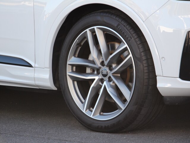 Image about Audi Q7 55 TFSI quattro S line 250(340) kW(PS) tiptronic