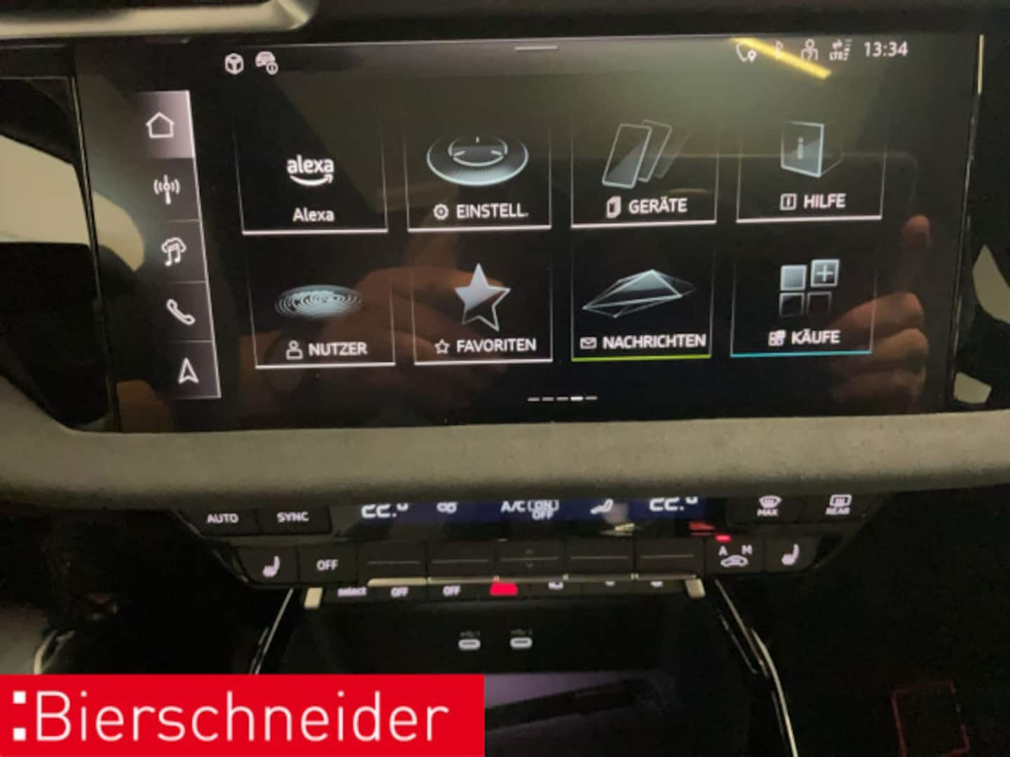 Bild über Audi RS 3 Sportback TFSI quattro 294 kW S tronic - für weitere Informationen kontaktieren Sie den Audi Partner