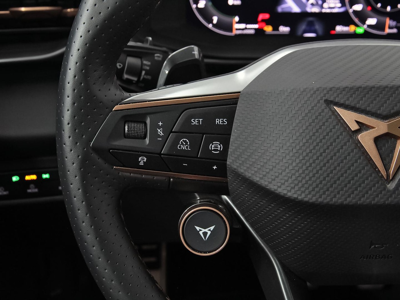 CUPRA Terramar 1.5 TSI e-Hybrid VZ DSG 200 kW (272 CV) — photo 17