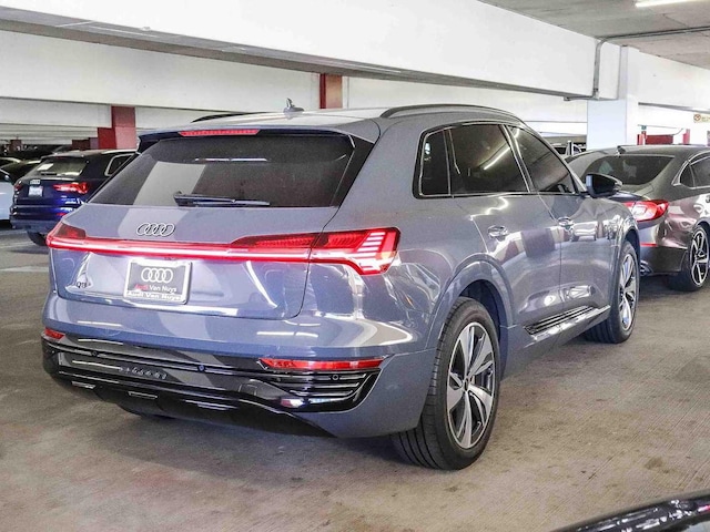 2024 Audi Q8 e-tron