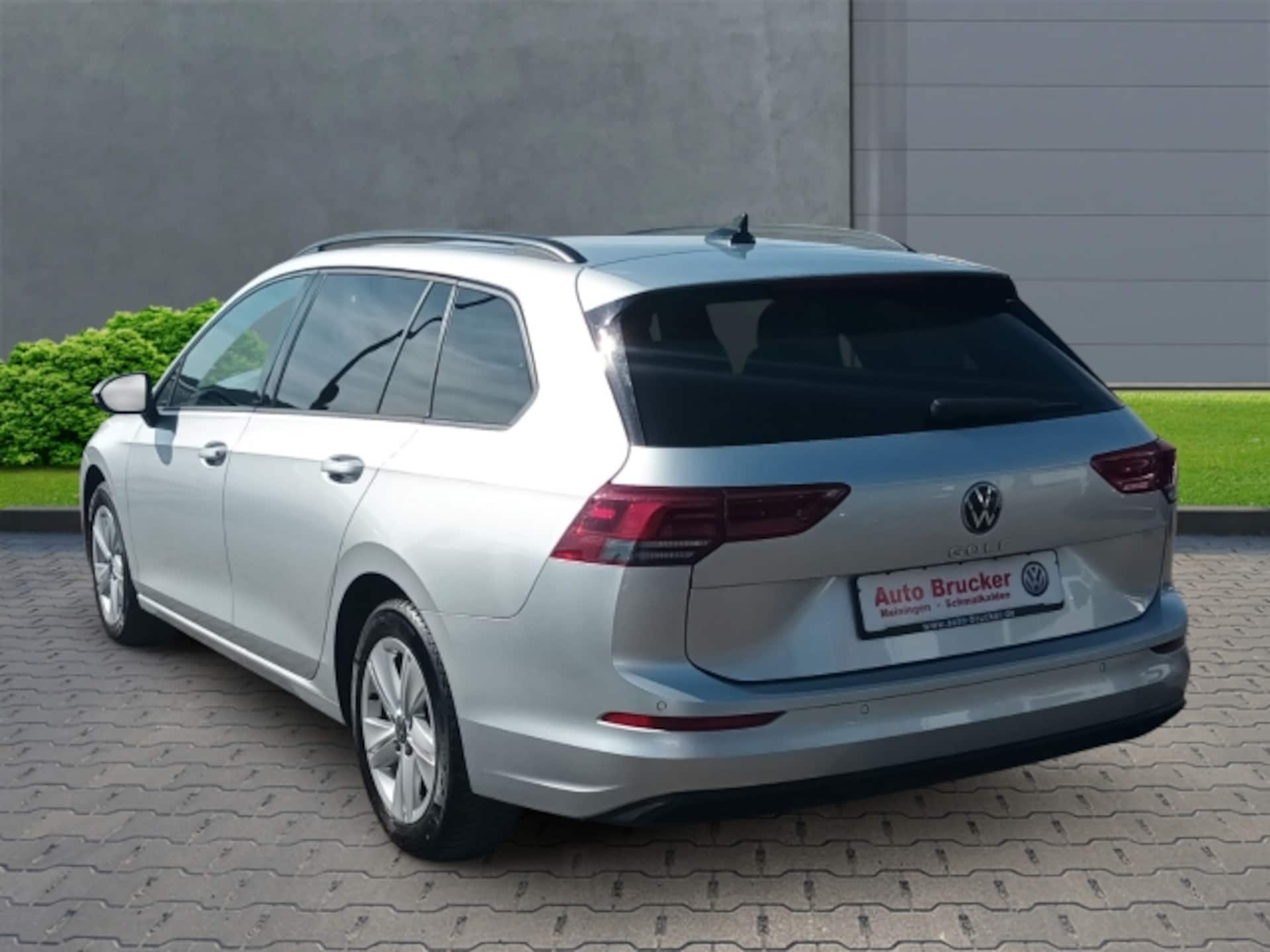 Volkswagen Golf Variant Life