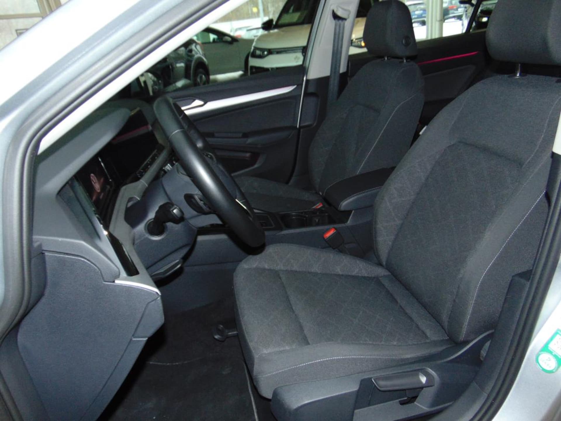 Volkswagen Golf Variant Life