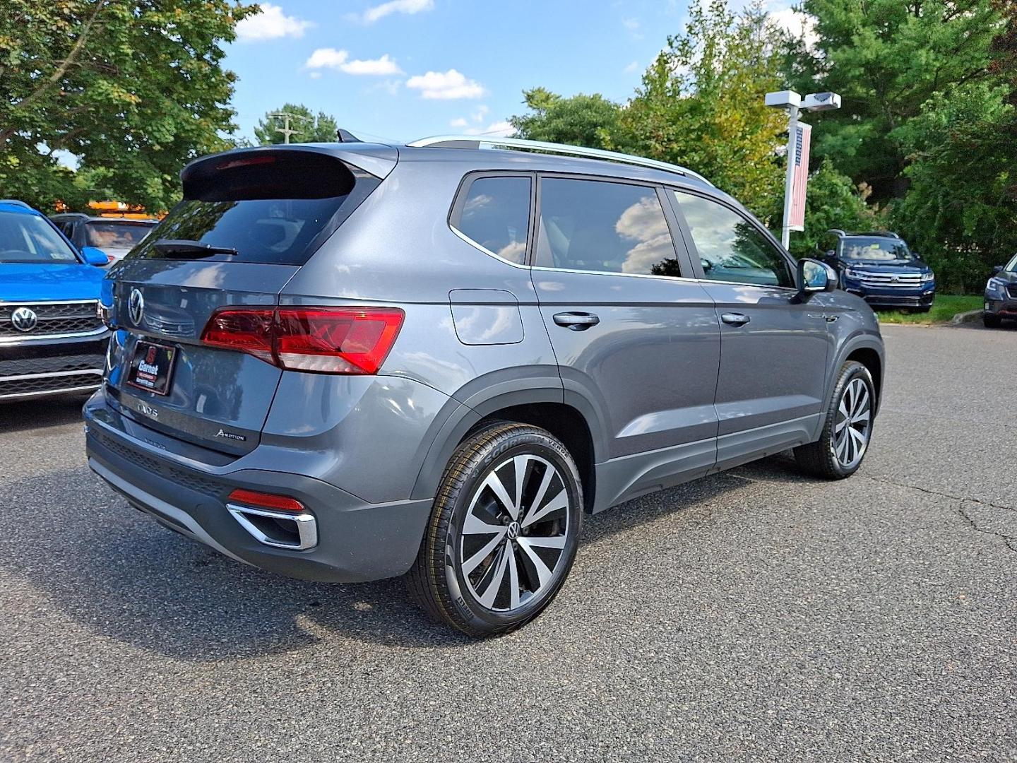 2022 Volkswagen Taos SE - Photo 6