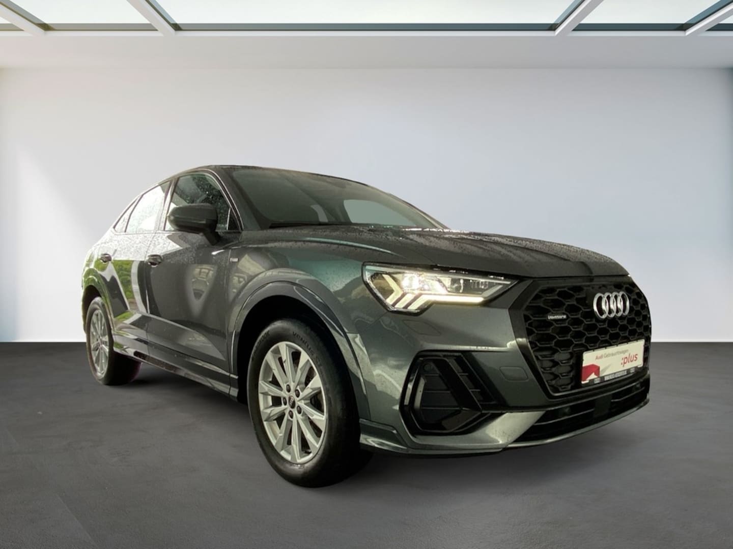 Bild über Audi Q3 Sportback S line 40 TFSI quattro S tronic - für weitere Informationen kontaktieren Sie den Audi Partner