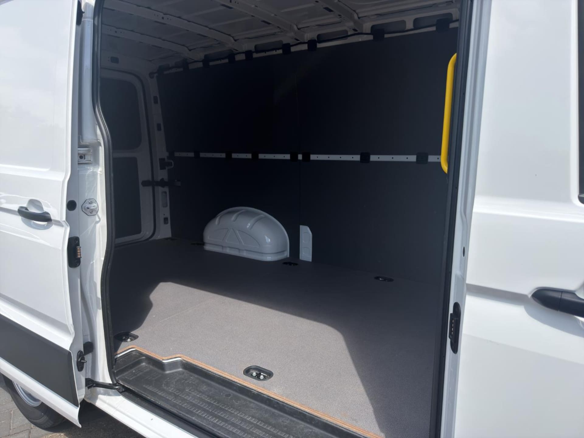 Volkswagen Crafter Kasten mittlerer Radstand