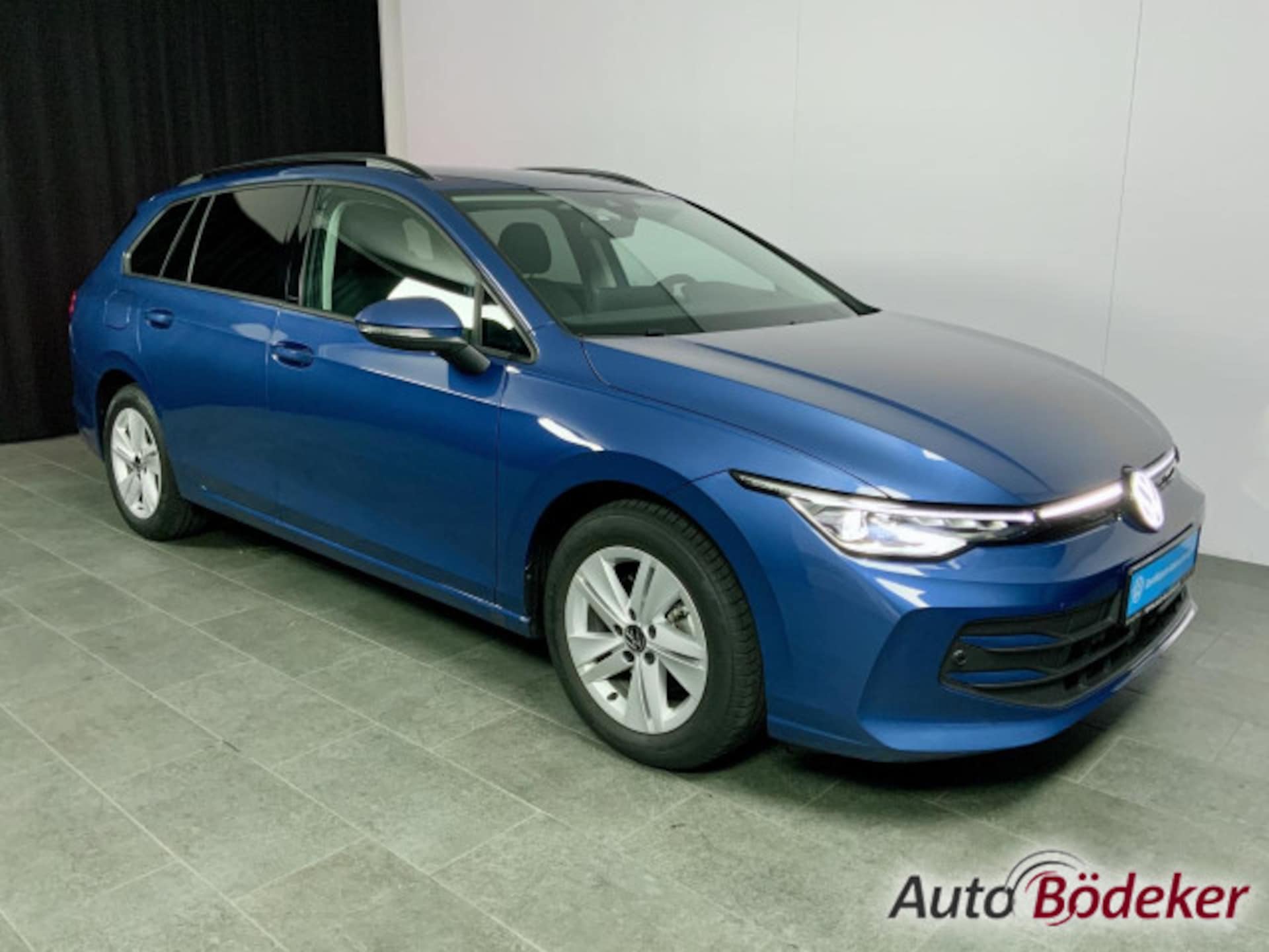 Volkswagen Golf Variant Life