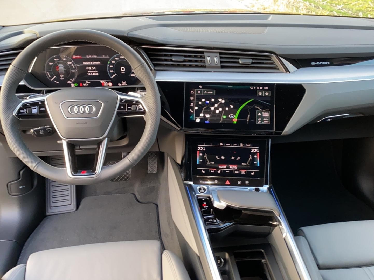 Image about Audi e-tron Sportback S line 55 quattro 300,00 kW
