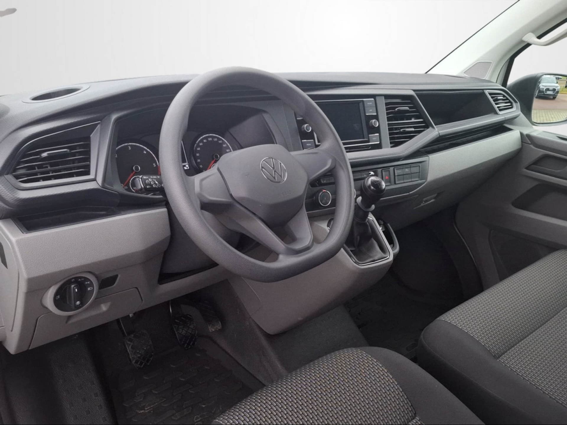 Volkswagen T6.1 Transporter Kombi kurzer Radstand