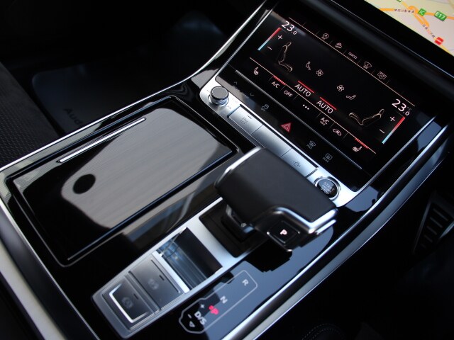 Image about Audi Q7 55 TFSI quattro S line 250(340) kW(PS) tiptronic