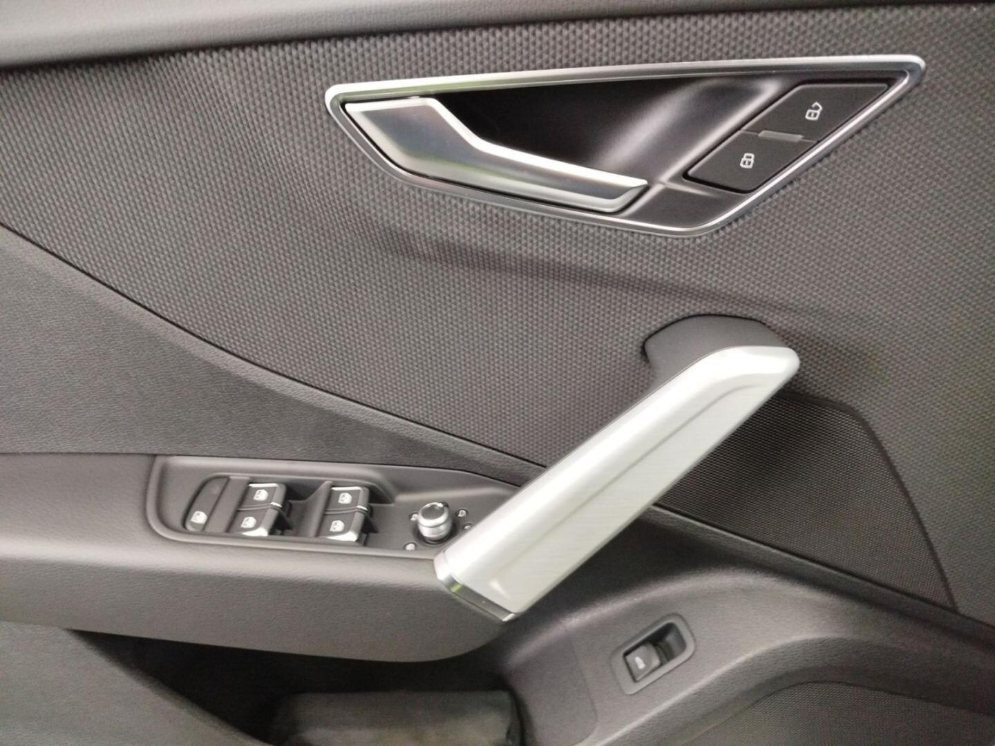 Bild über Audi Q2 S line 35 TDI S tronic - für weitere Informationen kontaktieren Sie den Audi Partner