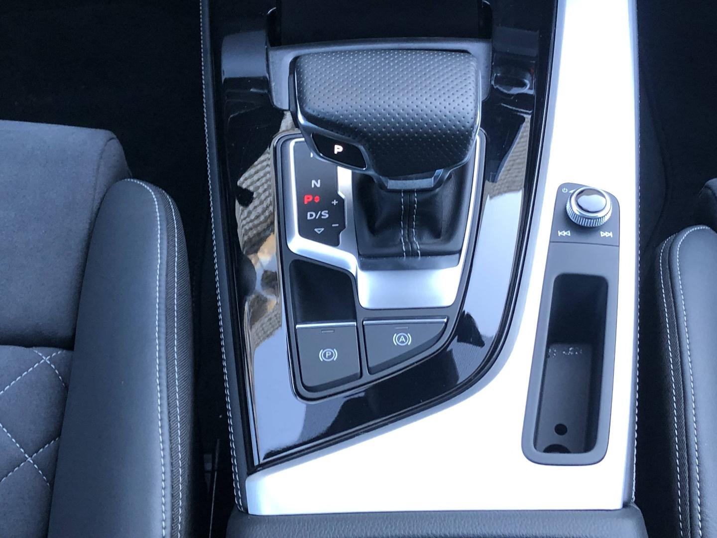 Image about Audi A4 Avant S Edition 40 TDI 150 kW (204 ch) S tronic