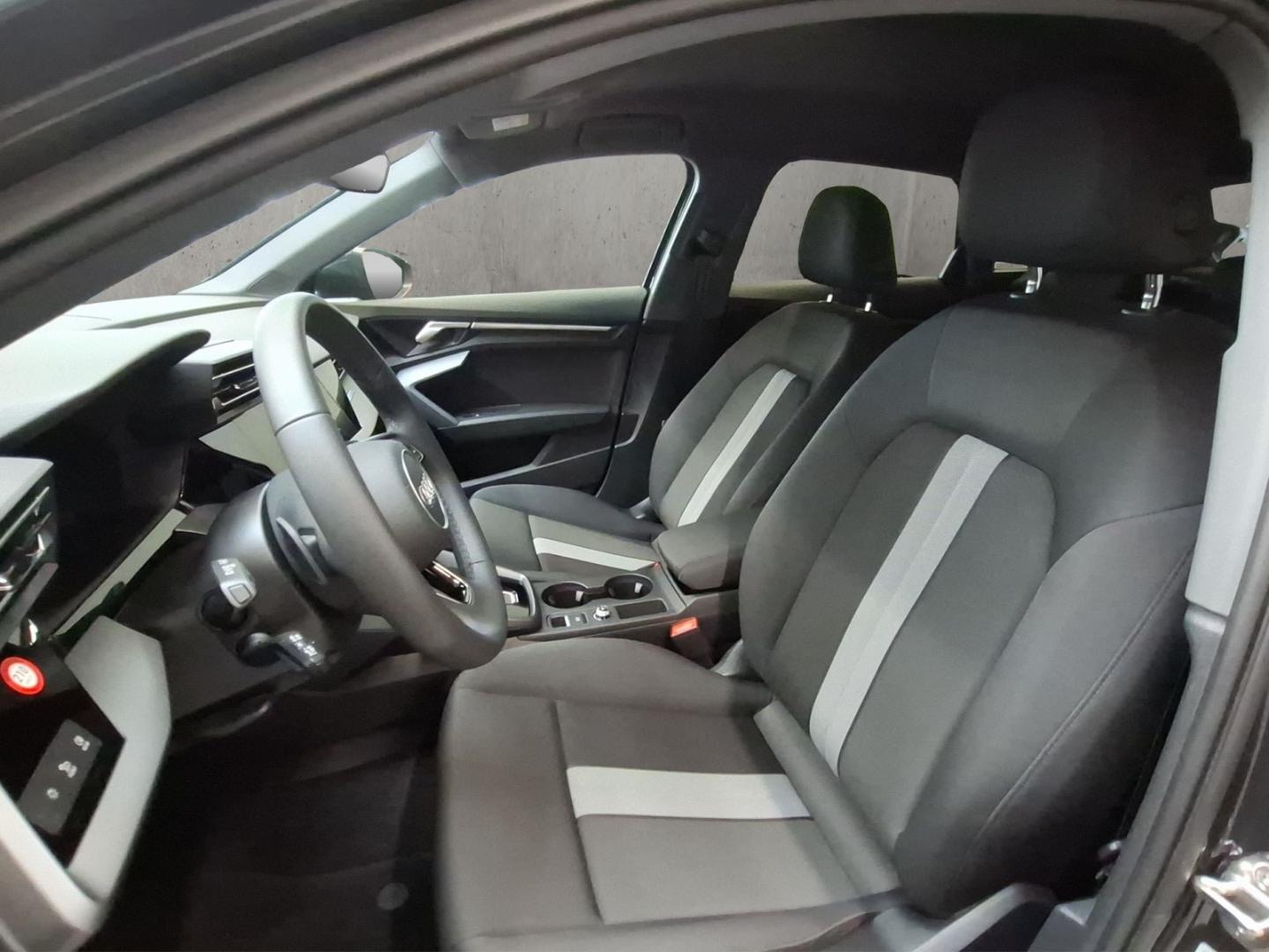 Bild über Audi A3 allstreet TFSI e 40 TFSI e S tronic - für weitere Informationen kontaktieren Sie den Audi Partner