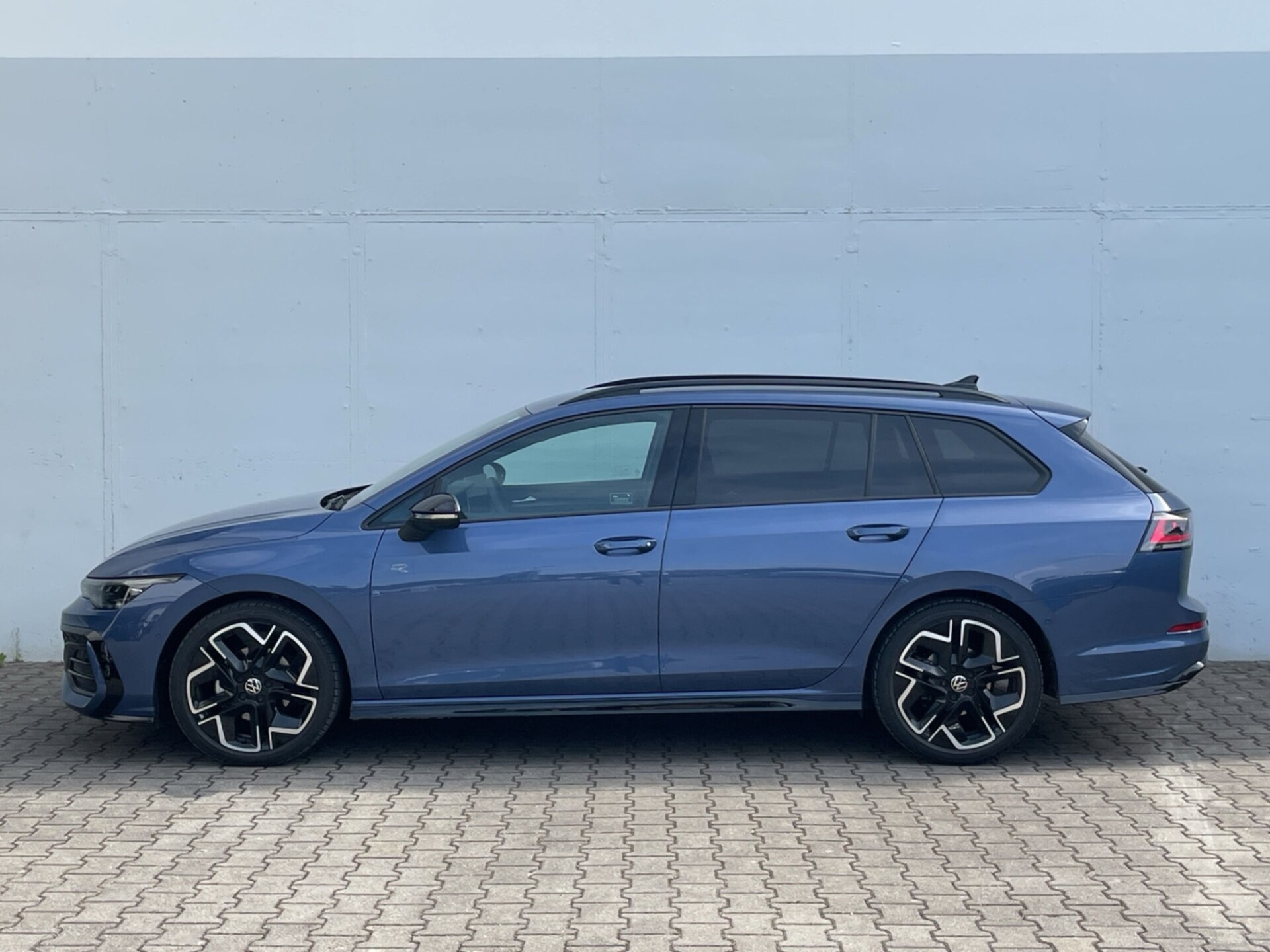 Volkswagen Golf Variant R-Line