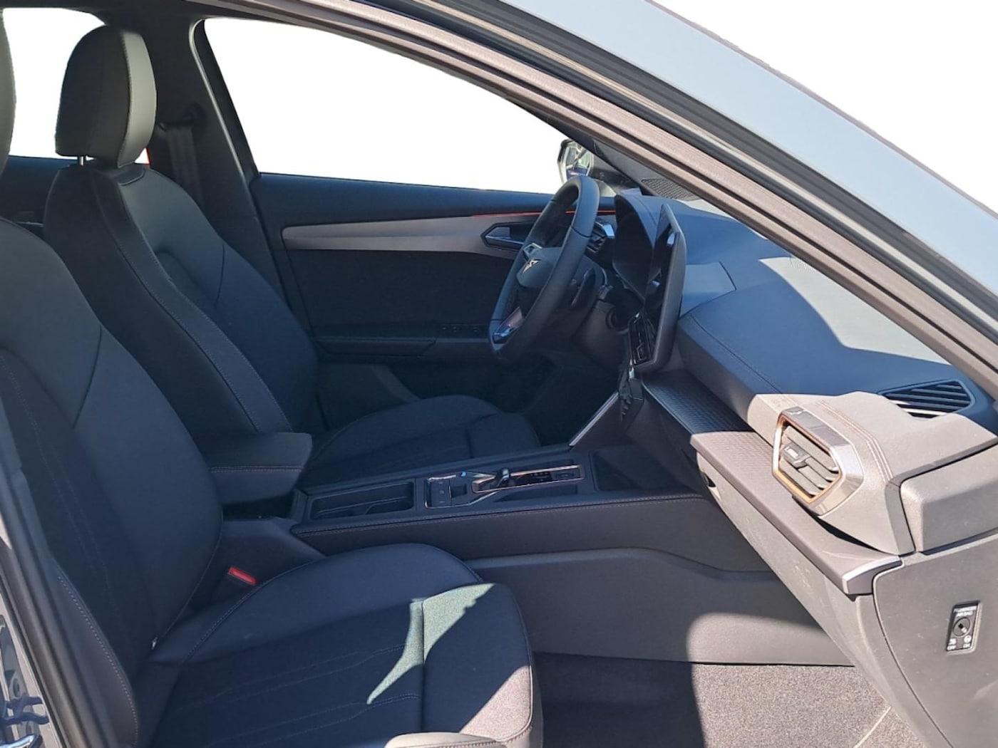 CUPRA Formentor 1.5 eTSI DSG 110 kW (150 CV) — photo 5