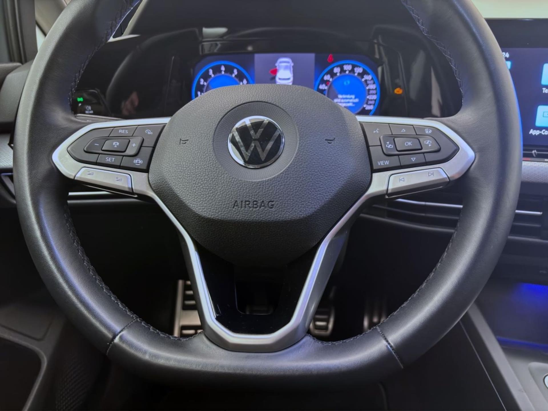 Volkswagen Golf Active