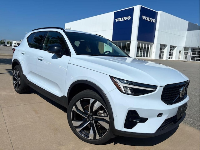 2024 Volvo XC40