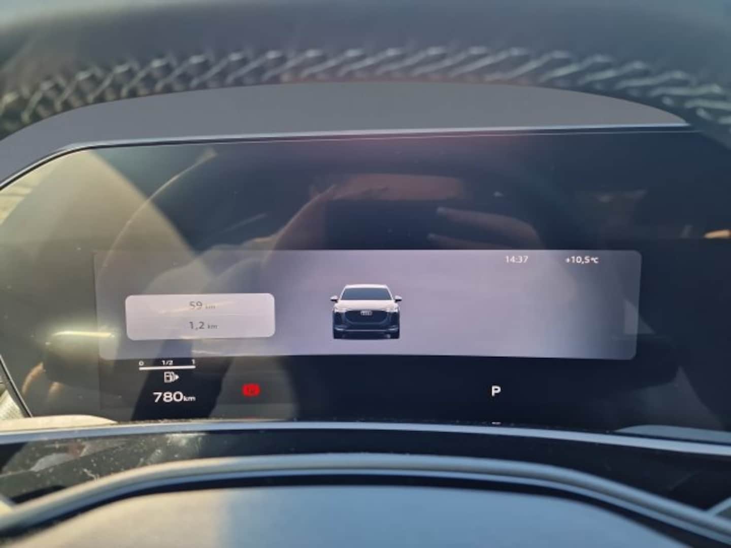 Bild über Audi Q3 SUV TDI 110 kW S tronic - für weitere Informationen kontaktieren Sie den Audi Partner