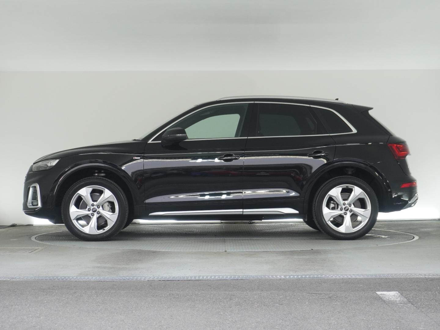 Image about Audi Q5 40 TDI quattro S line 