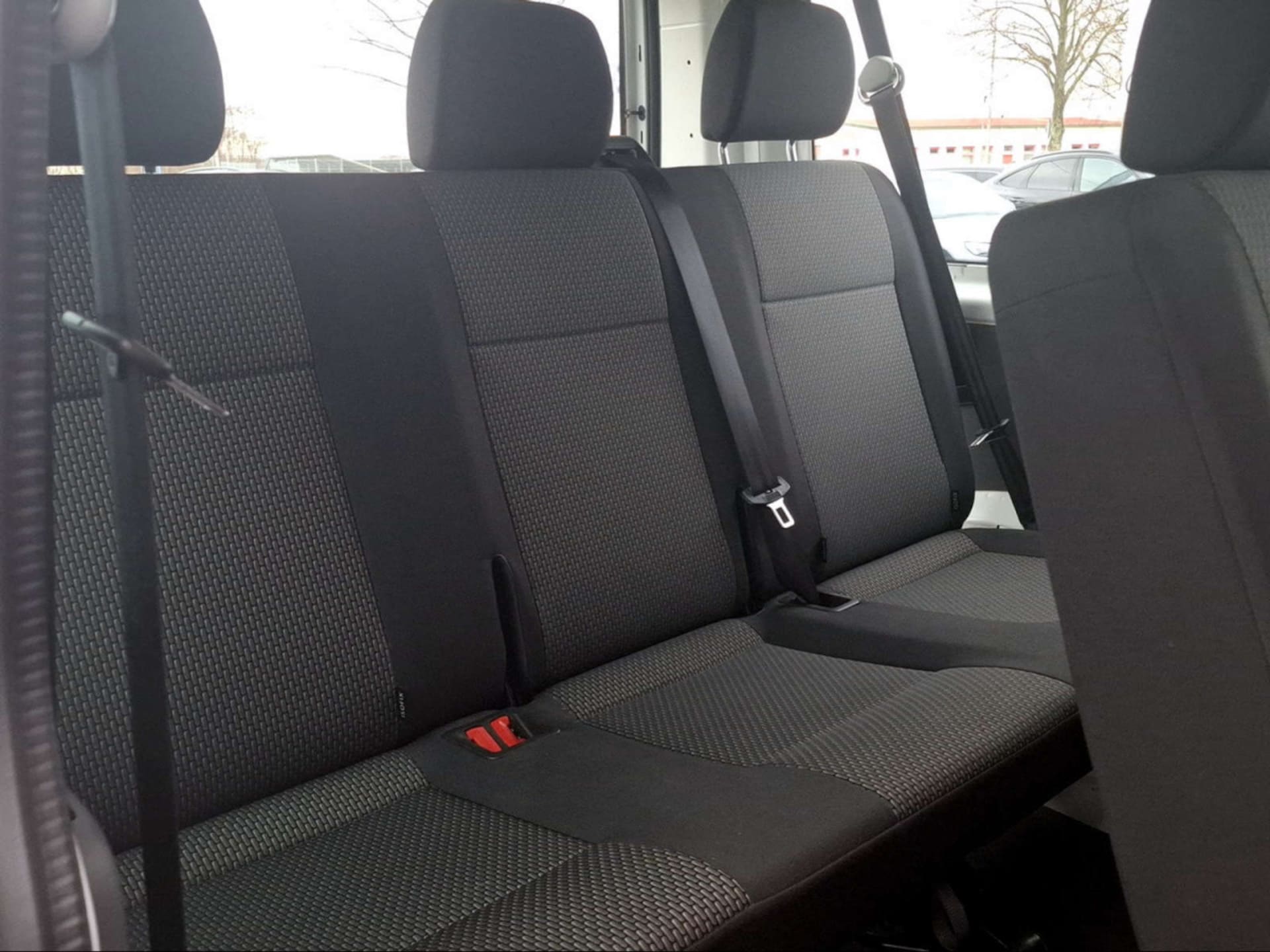 Volkswagen T6.1 Transporter Kombi kurzer Radstand