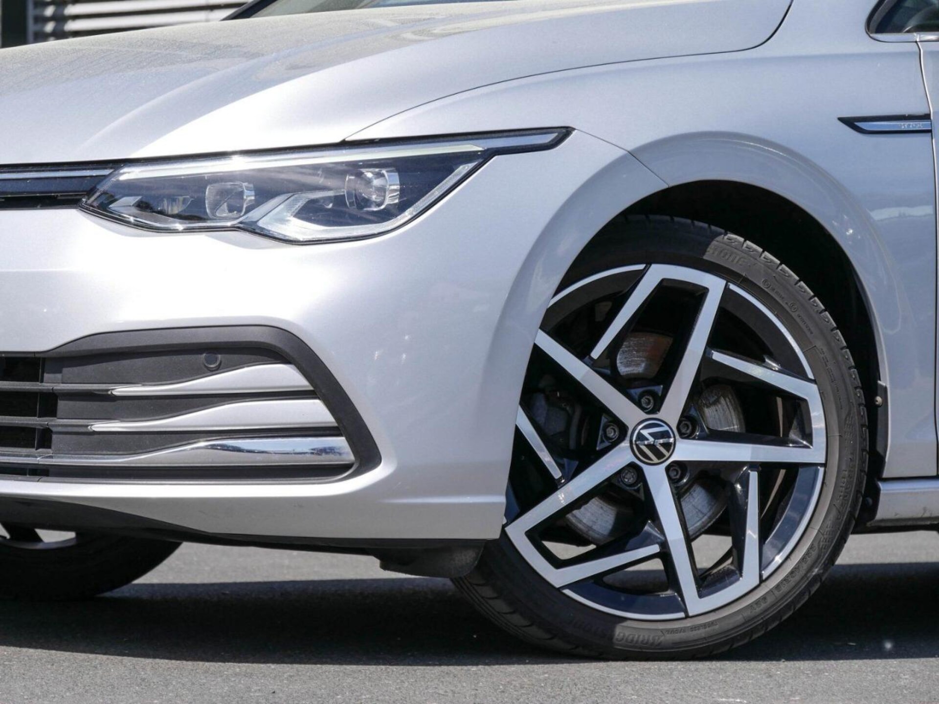 Volkswagen Golf Style