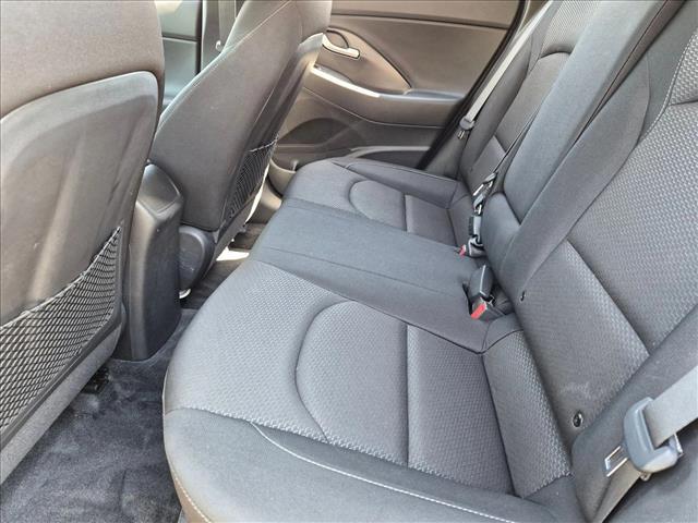 2018 Hyundai Elantra GT 16