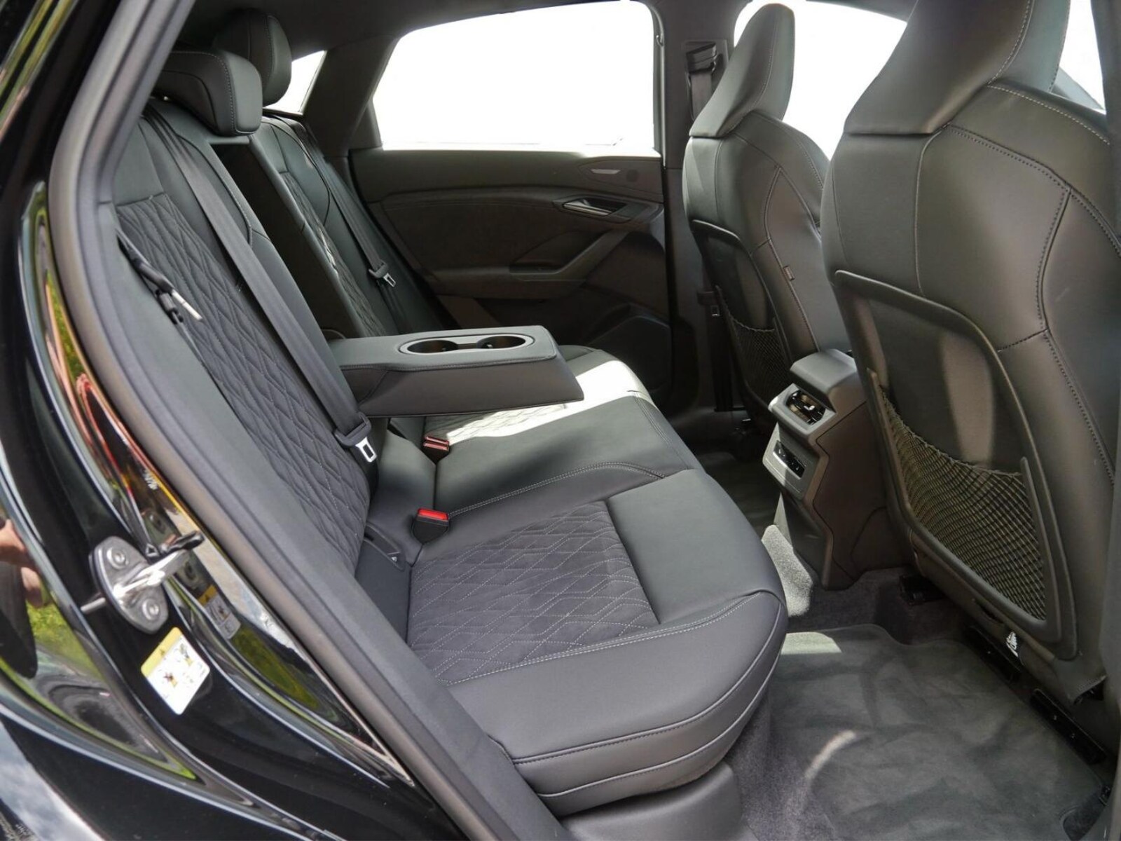 Audi Q6 Sportback e-tron – Bild 16