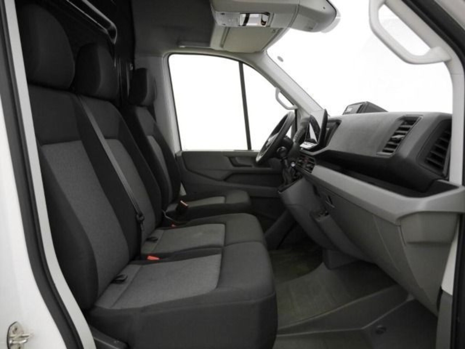 Volkswagen Crafter Kasten langer Radstand – Bild 3