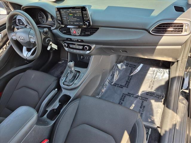 2018 Hyundai Elantra GT 19