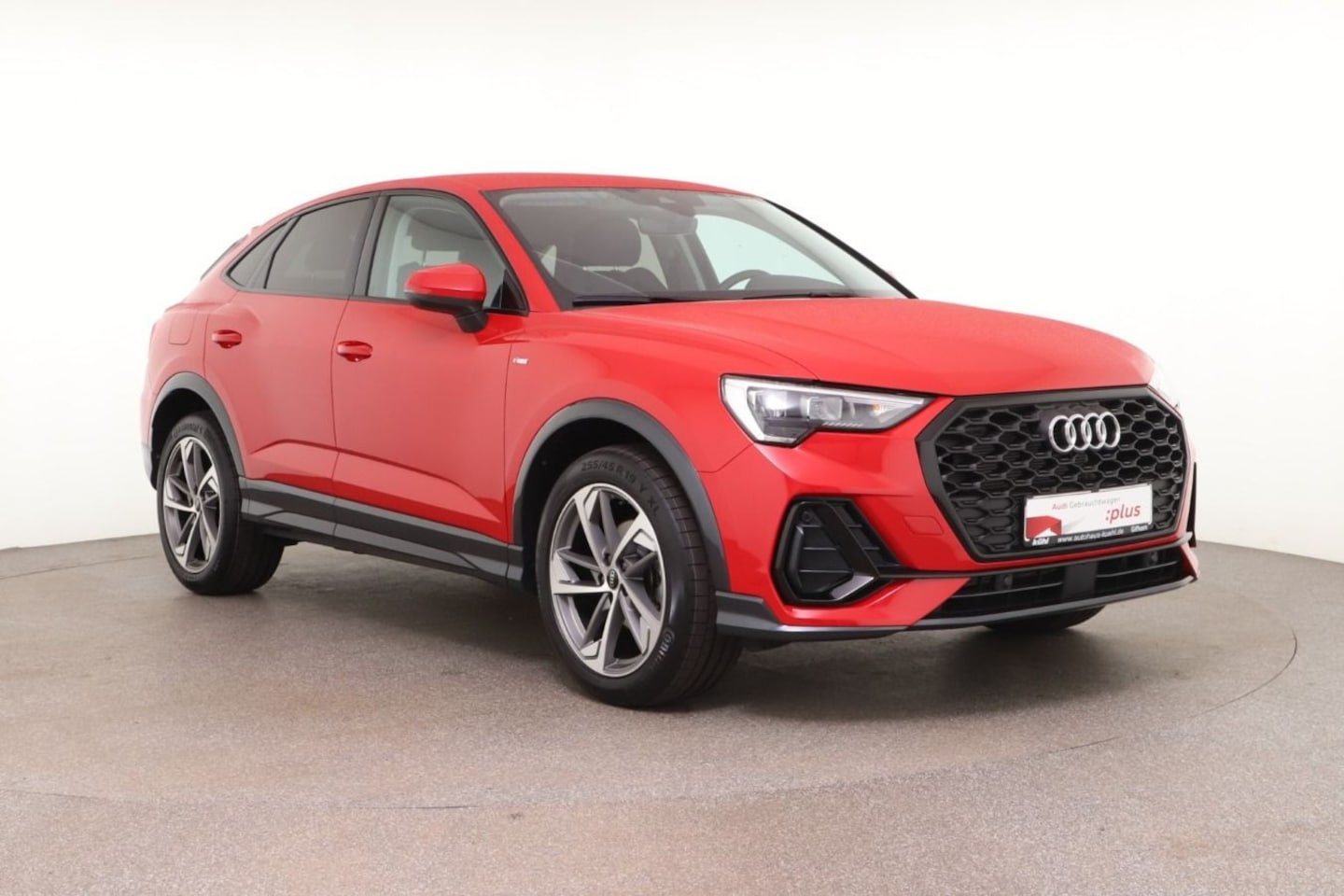 Bild über Audi Q3 Sportback S line 35 TFSI S tronic - für weitere Informationen kontaktieren Sie den Audi Partner