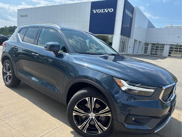 2022 Volvo XC40