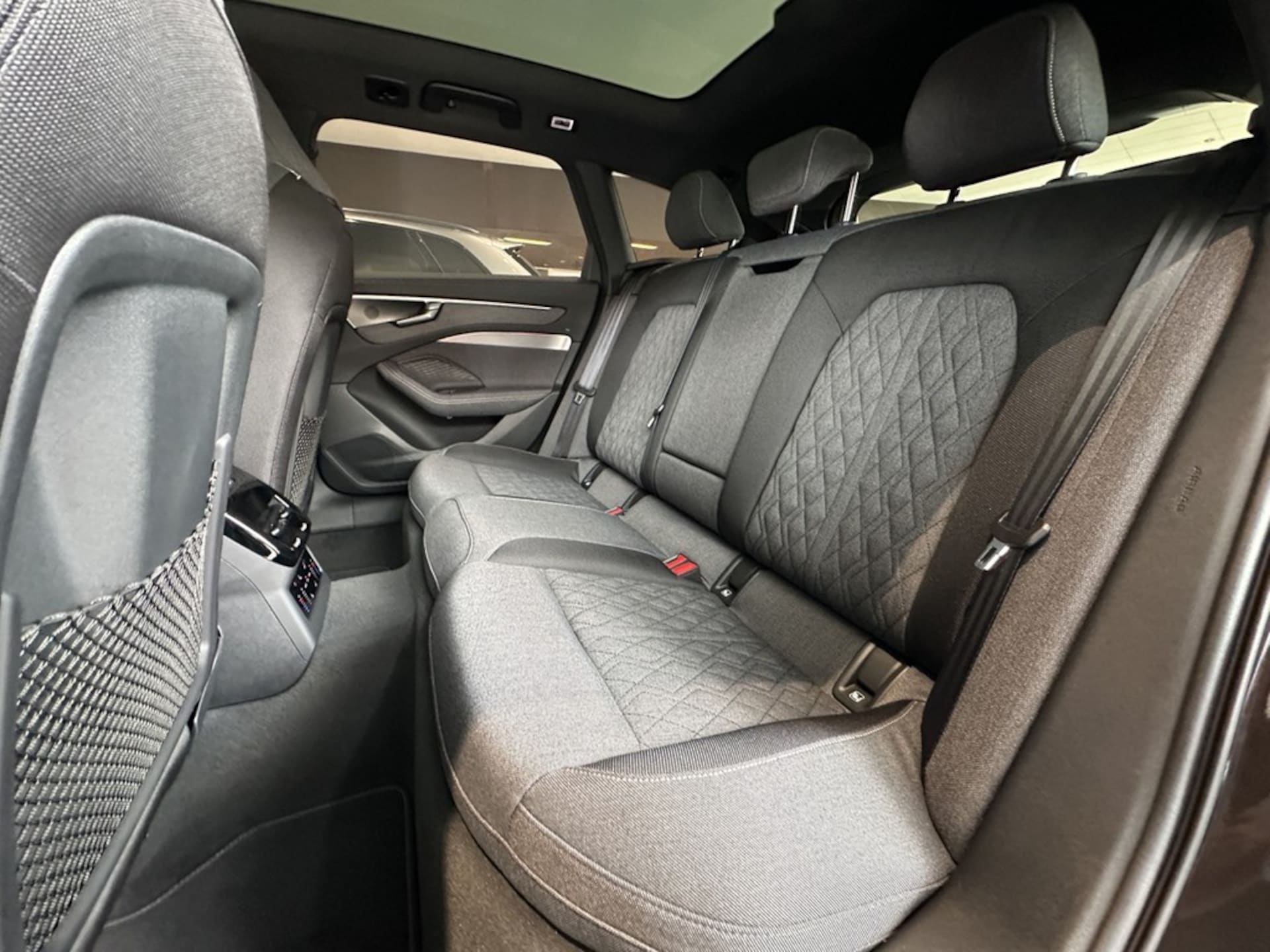 Audi A6 Avant edition one