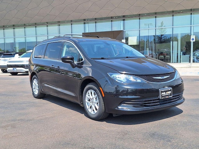 2020 Chrysler Voyager