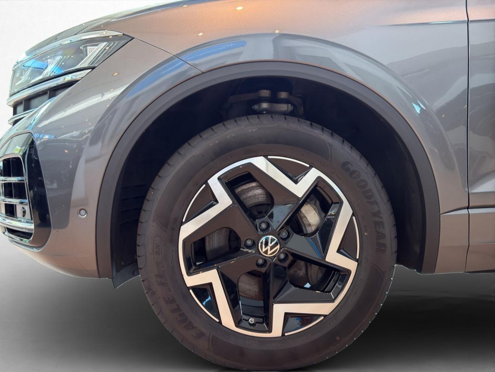 Volkswagen Touareg – Bild 13