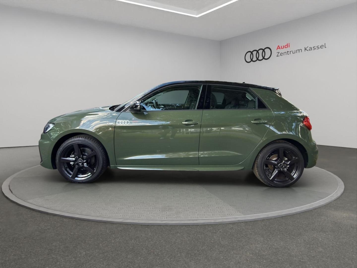 Bild über Audi A1 Sportback S line 30 TFSI S tronic - für weitere Informationen kontaktieren Sie den Audi Partner