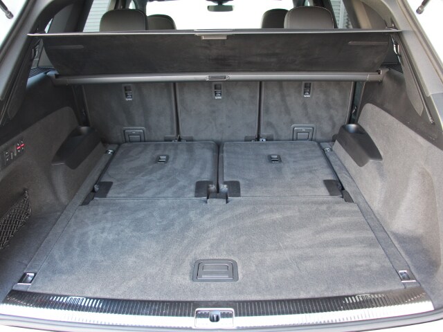 Image about Audi Q7 55 TFSI quattro S line 250(340) kW(PS) tiptronic