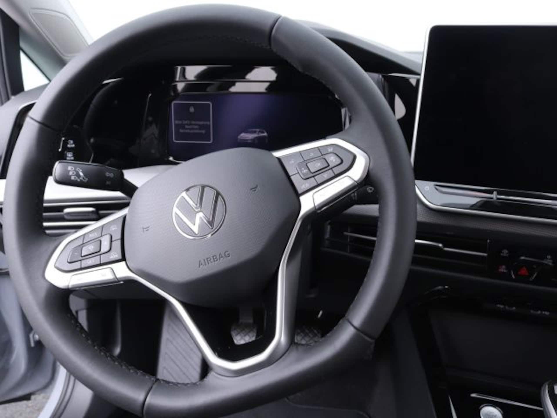 Volkswagen Golf Style