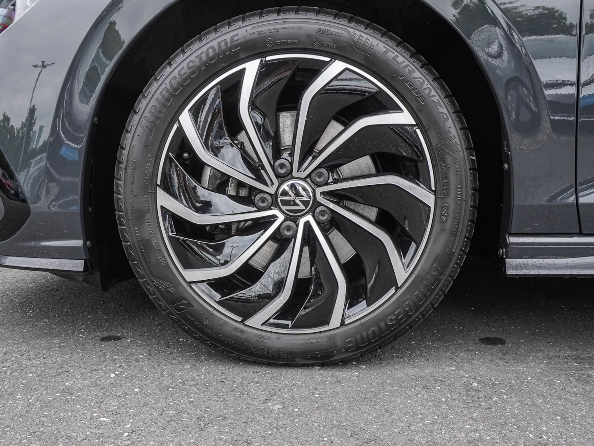 Volkswagen Golf R-Line
