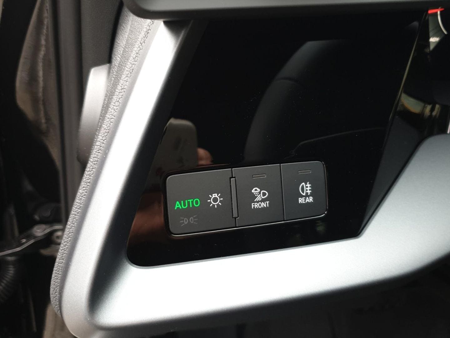 Bild über Audi A3 Sportback TFSI 110 kW S tronic - für weitere Informationen kontaktieren Sie den Audi Partner