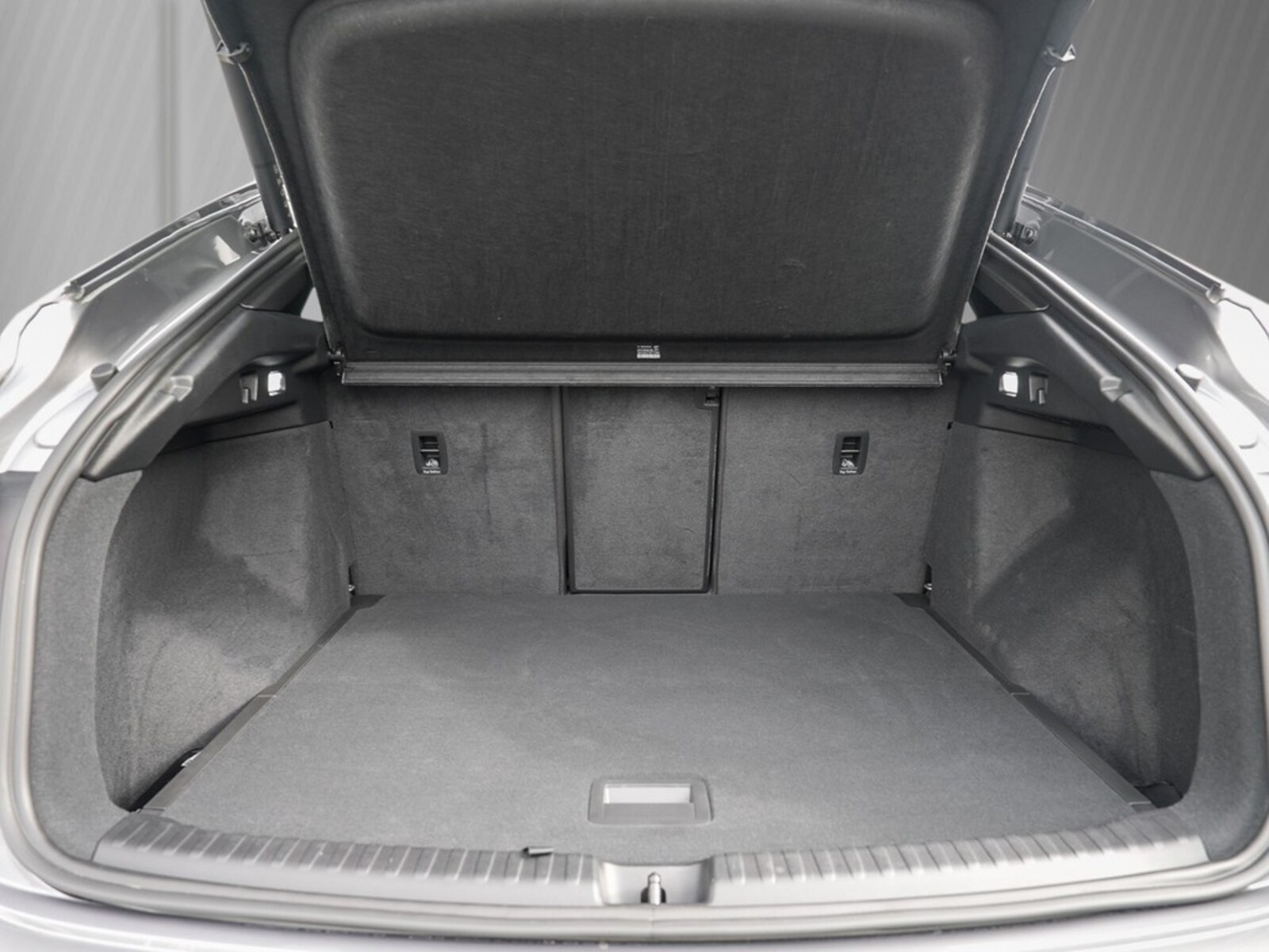 Audi Q4 Sportback e-tron – Bild 9
