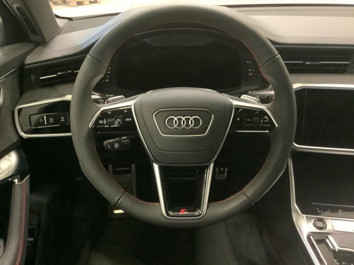 Bild über Audi A6 Avant S line 55 TFSI quattro S tronic - für weitere Informationen kontaktieren Sie den Audi Partner