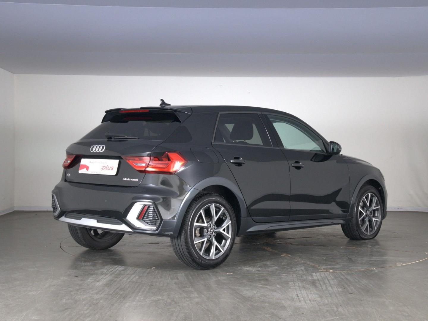 Immagine di Audi A1 allstreet Admired 30 TFSI 81 kW (110 CV) S tronic - Vista: for more details contact your dealer