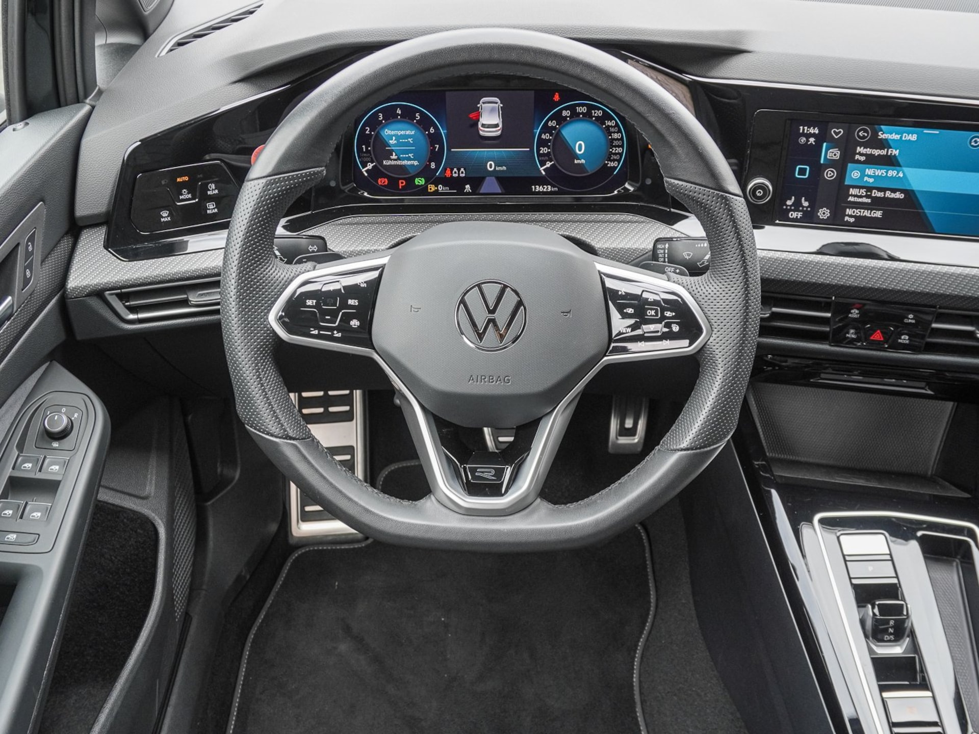 Volkswagen Golf R-Line