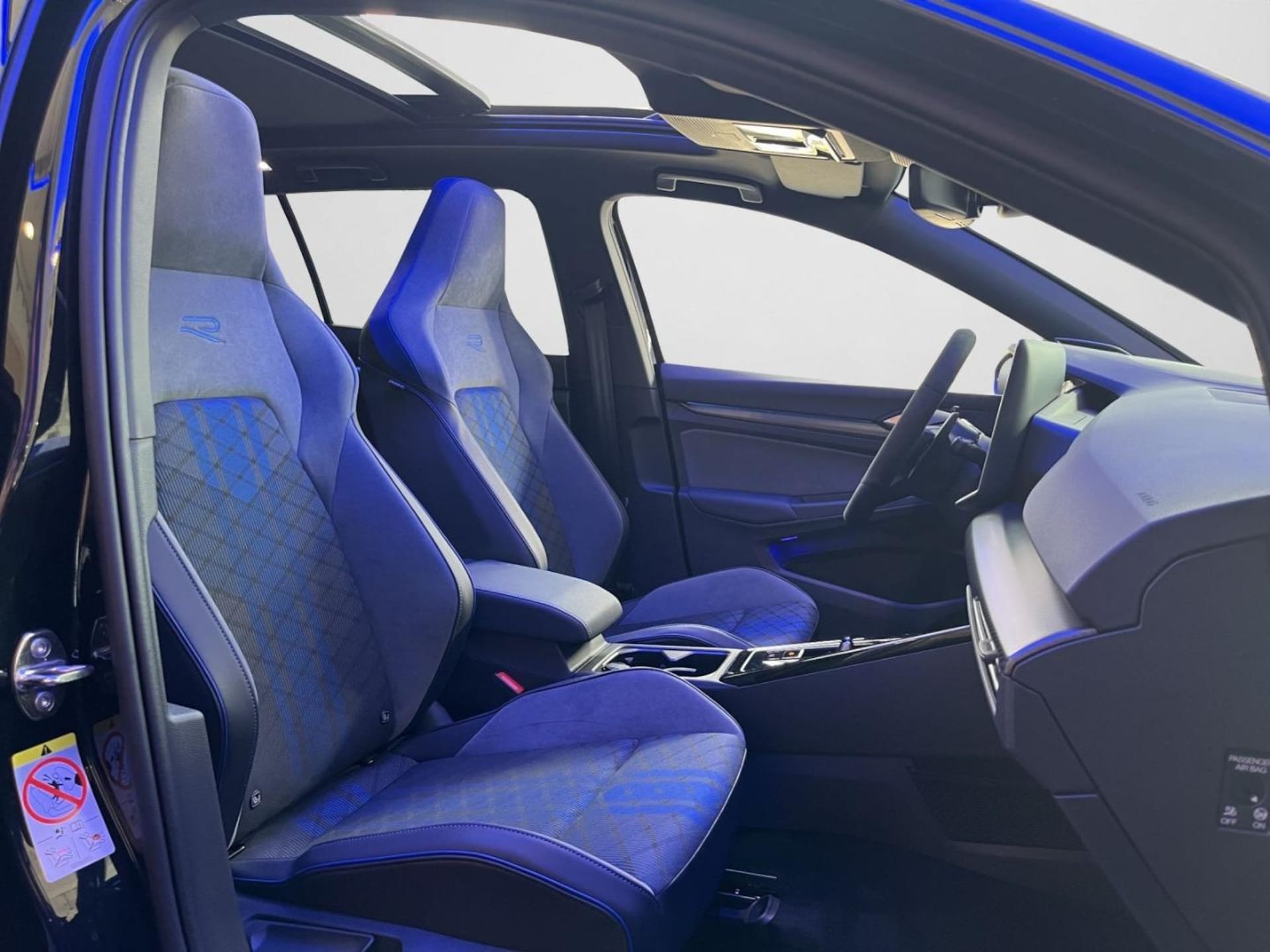 Volkswagen Golf Variant R