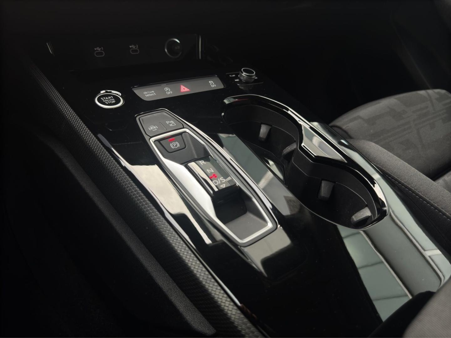 Bild über Audi A5 Avant TFSI quattro S tronic - für weitere Informationen kontaktieren Sie den Audi Partner