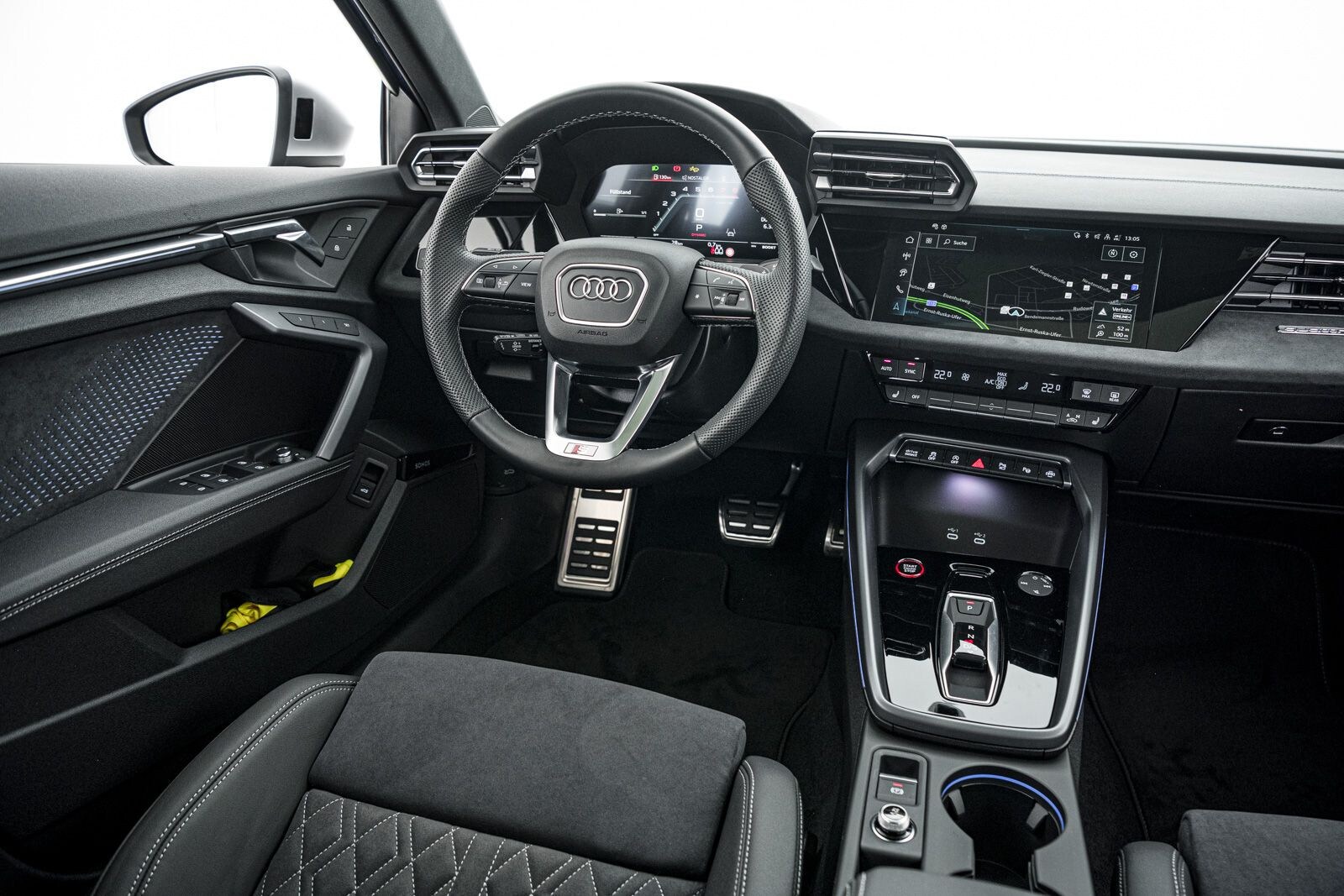 Image about Audi S3 Limousine TFSI quattro S tronic