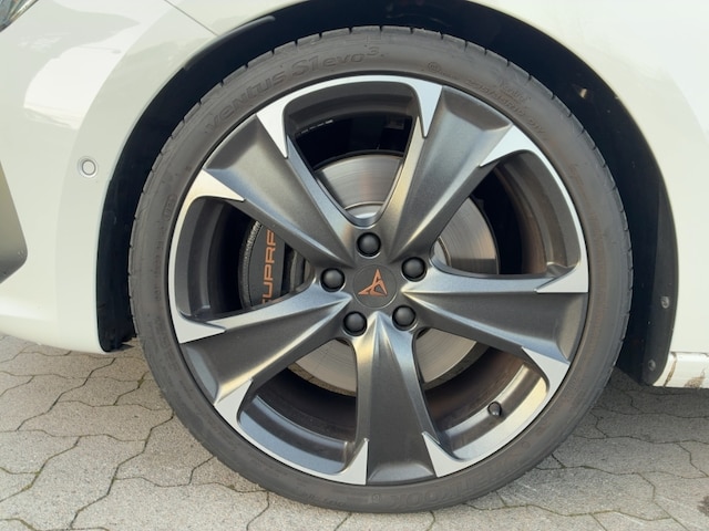 Bild des Autos 12