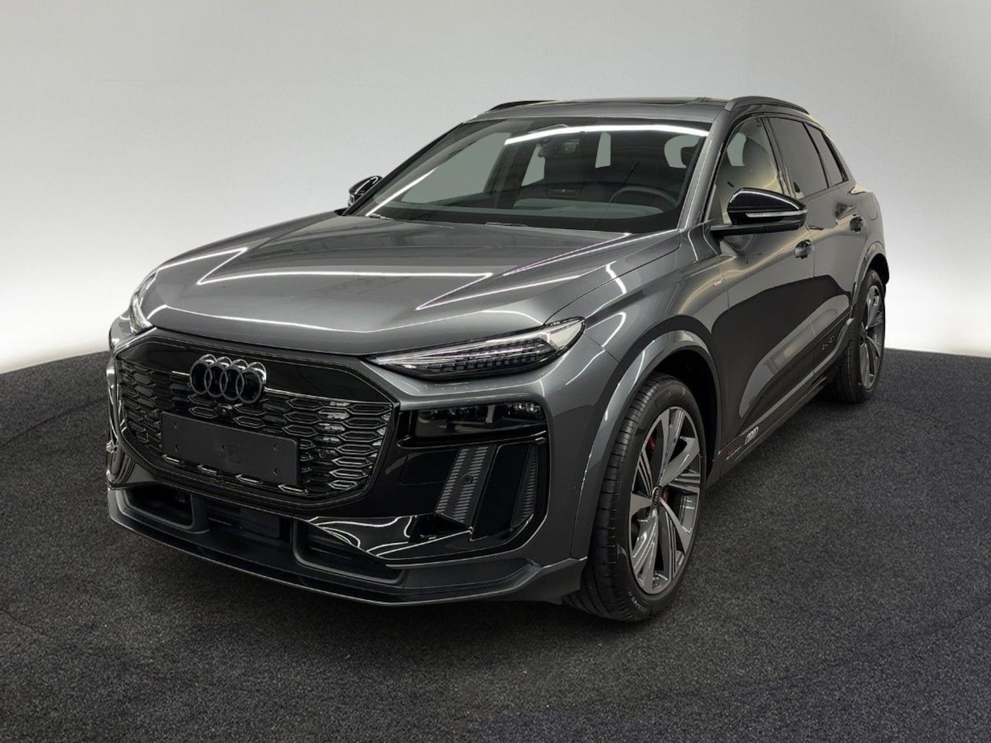 Bild über Audi Q6 SUV e-tron S line business e-tron quattro 315 kW - für weitere Informationen kontaktieren Sie den Audi Partner